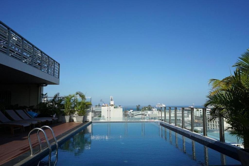 Elegancy Sansabai Hotel Patong Екстериор снимка