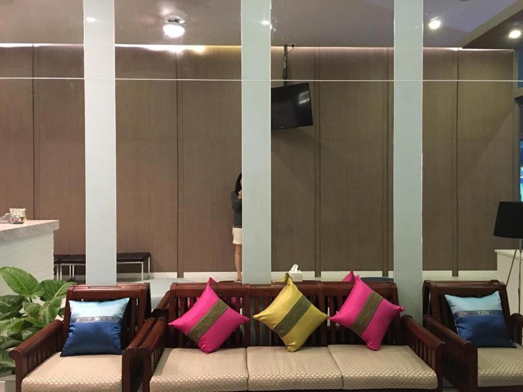 Elegancy Sansabai Hotel Patong Екстериор снимка